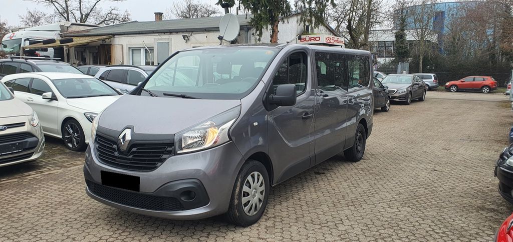 Renault Trafic 330.387 km 8.700 &euro; Freiburg 79108