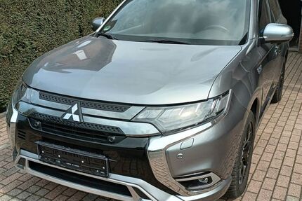 Mitsubishi Outlander 64.000 km 18.680 &euro; Niederzier 52382