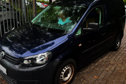 VW Caddy 78.000 km 7.490 &euro; Hamburg 22043