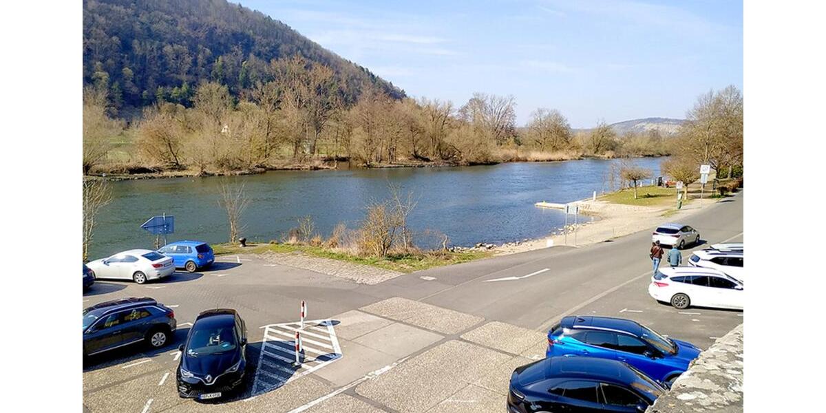 Etagenwohnung Karlstadt - 3 Zimmer, 130 m&sup2;, 1.200&euro; | Angebot:25572097