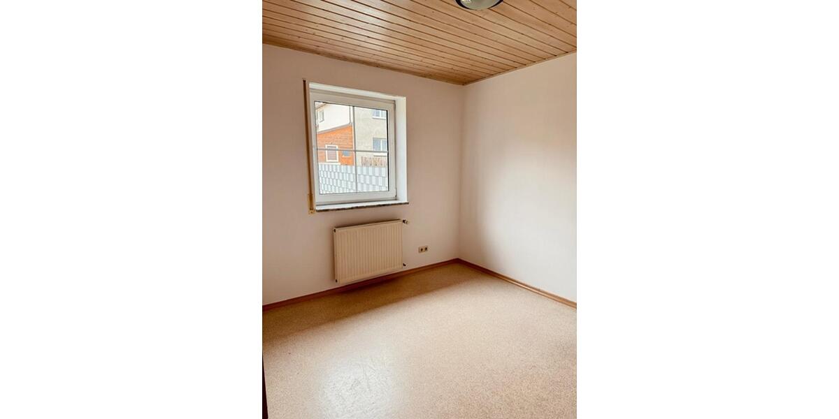 Doppelhaushälfte Kümmersbruck - 8 Zimmer, 176 m&sup2;, 1.450&euro; | Angebot:26640571