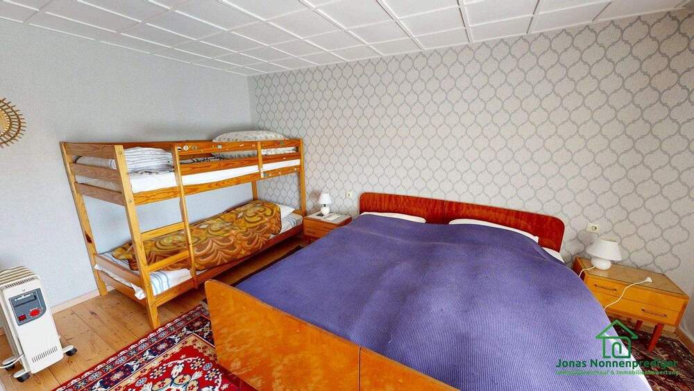 Reihenmittelhaus Lenzen - 4 Zimmer, 131 m&sup2;, 130.000&euro; | Angebot:25910302