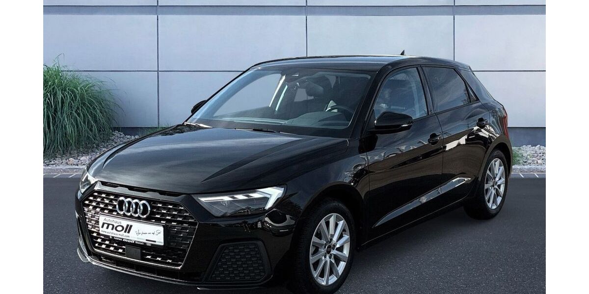 Audi A1 8.910 km 24.490 &euro; Biberach 88400