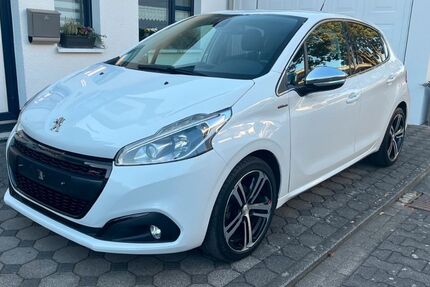 Peugeot 208 71.672 km 11.990 € Paderborn 33100