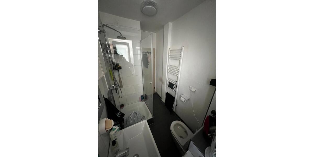 Hochparterre Singen (Hohentwiel) - 2.5 Zimmer, 54 m&sup2;, 179.000&euro; | Angebot:27092110