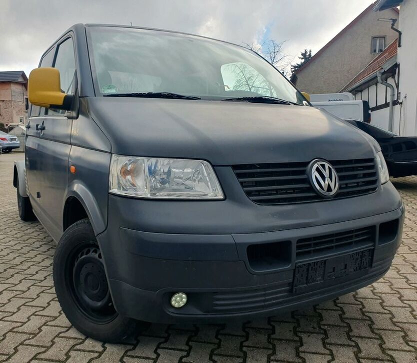 VW T5 Transporter 269.200 km 4.000 € Zwenkau 04442