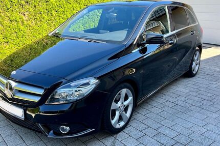 Mercedes-Benz B 200 74.400 km 11.950 &euro; Quedlinburg 06484
