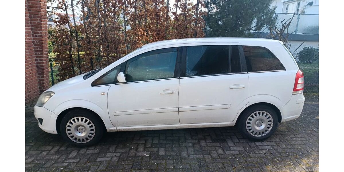 Opel Zafira 154.000 km 2.100 &euro; Lübbecke 32312