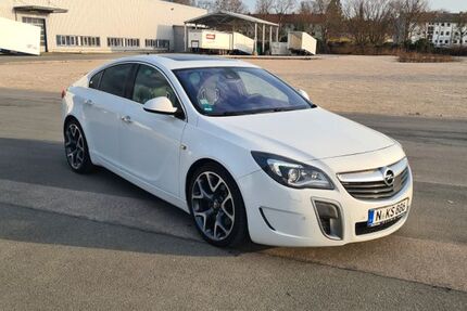 Opel Insignia 173.000 km 11.900 &euro; Nürnberg 90441