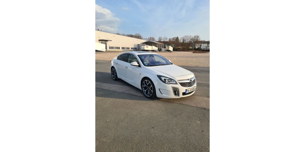 Opel Insignia 173.000 km 11.900 &euro; Nürnberg 90441