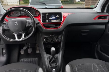 Peugeot 208 97.500 km 3.355 &euro; Hameln 31785