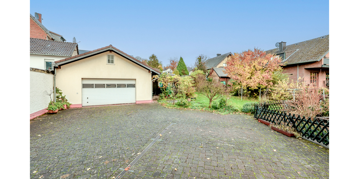 *Provisionsfrei* 5-Parteien-Haus in Königswinter-Heisterbacherrott - Mehrfamilienhaus, Wohnhaus Königswinter Heisterbacherrott | Angebot:24242346