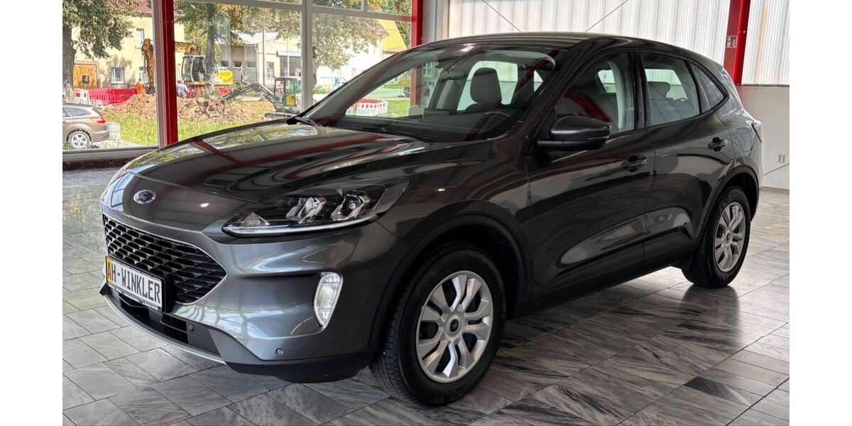 Ford Kuga 58.496 km 22.990 € Geithain 04643