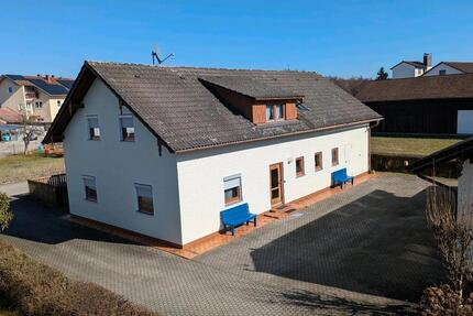 Haus Bogen - 8 Zimmer, 170 m&sup2;, 369.000&euro; | Angebot:25639910