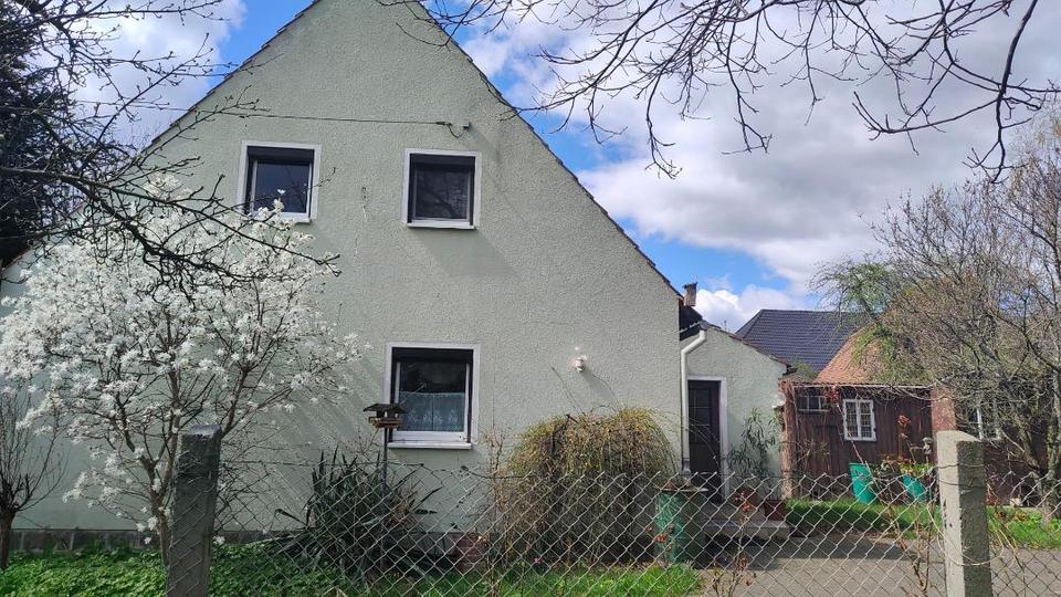 Doppelhaushälfte Löbau - 5 Zimmer, 90 m&sup2;, 51.000&euro; | Angebot:26847389