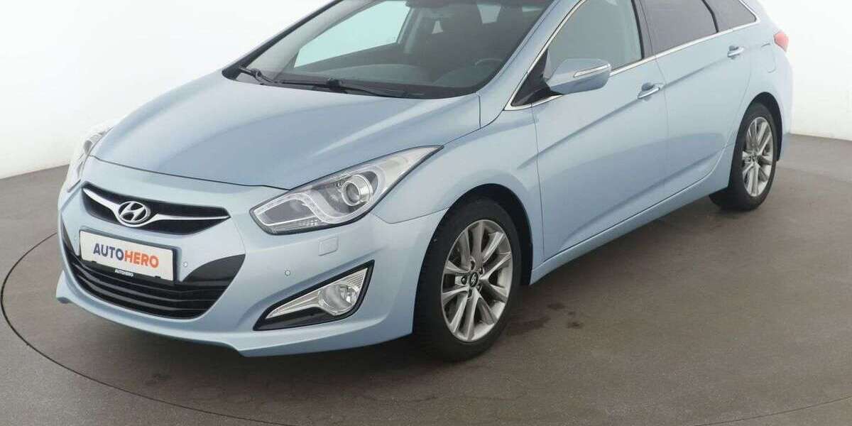 Hyundai i40 108.739 km 12.880 &euro; Berlin 14059