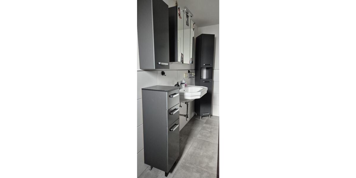 Erdgeschoßwohnung Borken (Hessen) - 3 Zimmer, 100 m&sup2;, 980&euro; | Angebot:26234356