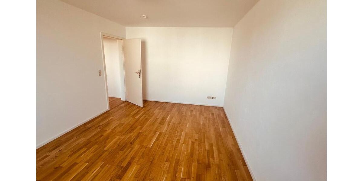 Etagenwohnung Traunstein - 3 Zimmer, 94 m&sup2;, 1.340&euro; | Angebot:25451226