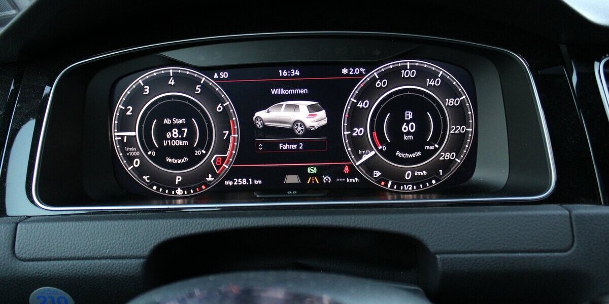 VW Golf VII GTI Performance DSG/NAVI/LED/ACC 90.985 km 20.500 &euro; Höchstenbach 57629