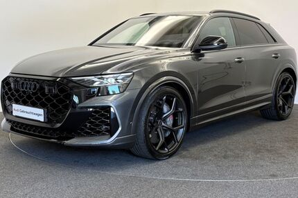 Audi RSQ8 2.100 km 150.950 &euro; Weißenburg 91781