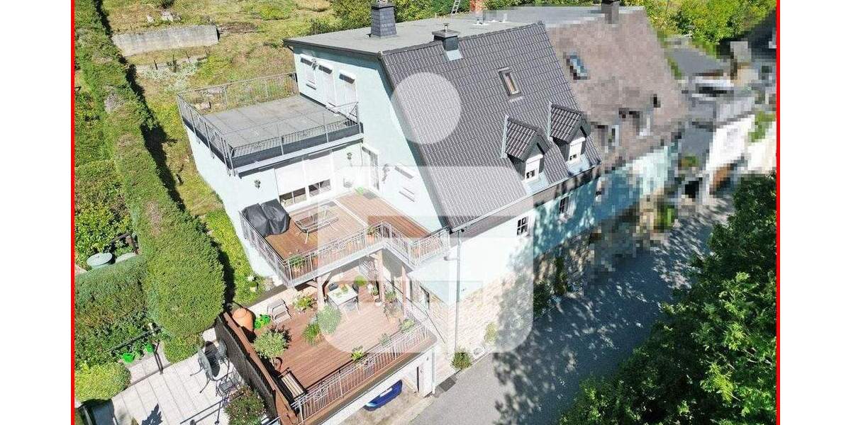 Doppelhaushälfte Ludwigsstadt - 8 Zimmer, 180 m&sup2;, 179.000&euro; | Angebot:25746561