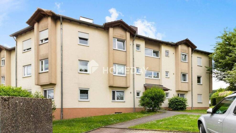Stilvolle und großzügige Etagenwohnung mit Südterrasse in Hösbachs begehrter Lage
