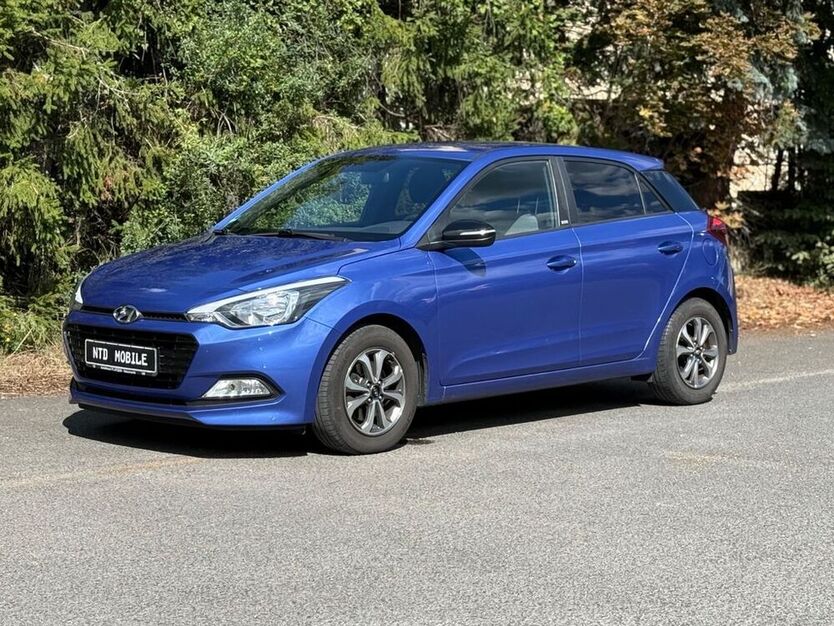 i20