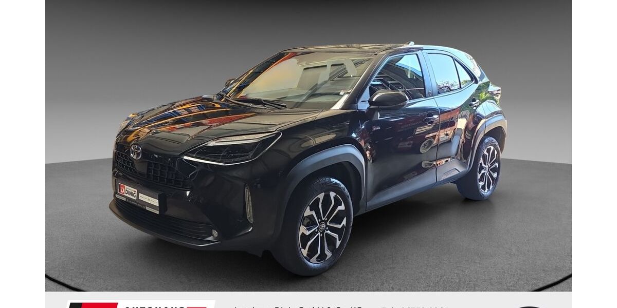Toyota Yaris Cross 26.500 km 22.495 &euro; Hochstetten-Dhaun 55606