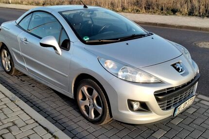 Peugeot 207 67.800 km 4.900 &euro; Monheim 40789