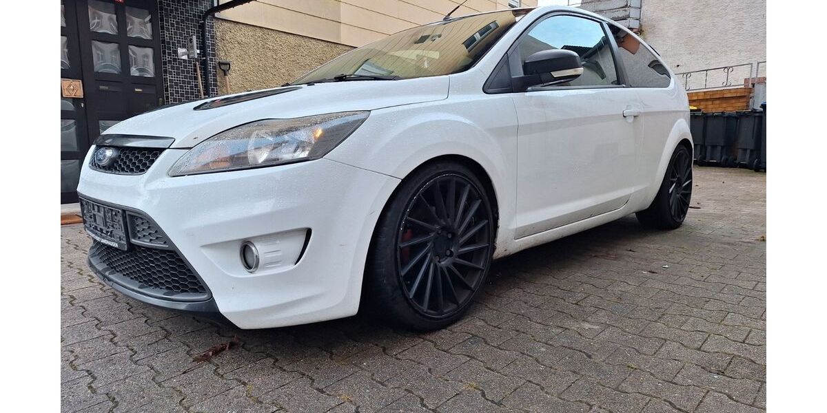 Ford Focus 233.069 km 2.600 &euro; Neunkirchen 74867