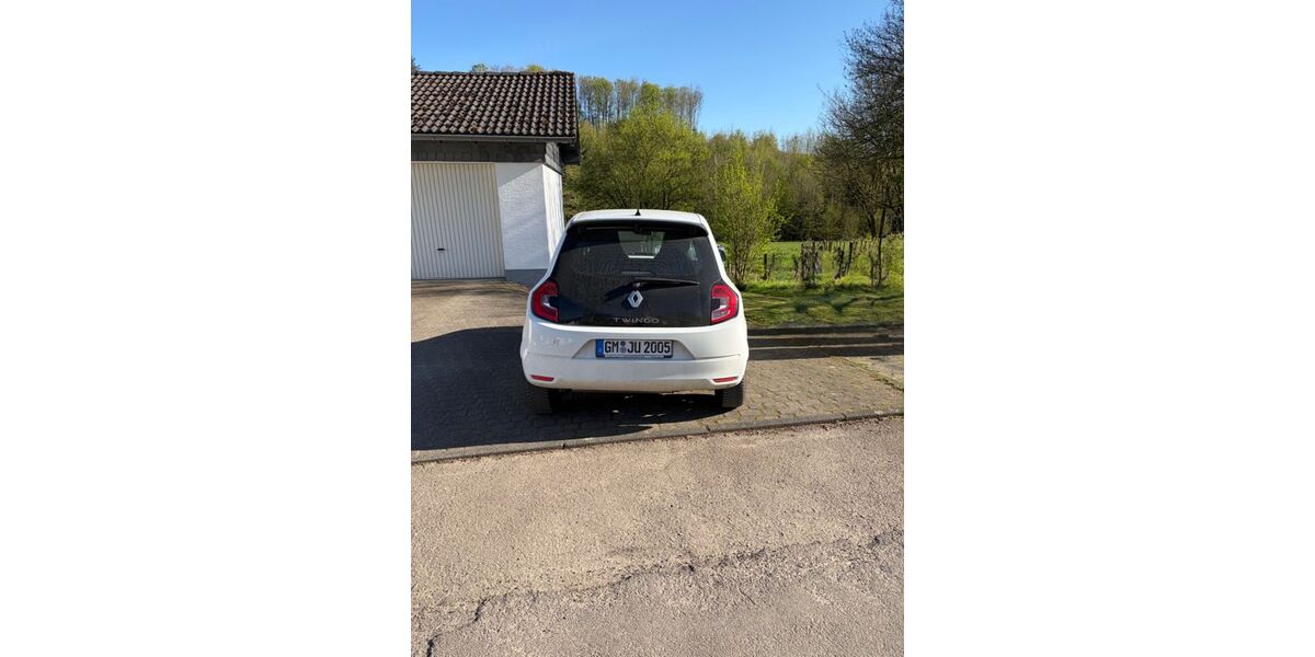 Renault Twingo 62.000 km 8.250 &euro; Lindlar 51789