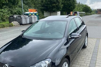 VW Golf 103.000 km 8.999 &euro; Kiel 24147