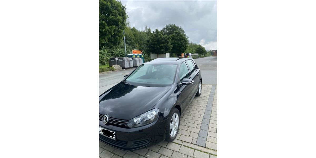 VW Golf 103.000 km 8.999 &euro; Kiel 24147