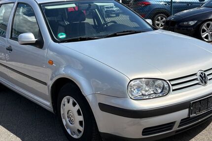 VW Golf 117.000 km 2.990 &euro; Reilingen 68799
