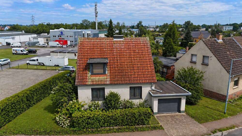 Einfamilienhaus Dessau-Rosslau Rosslau - 5 Zimmer, 121 m&sup2;, 140.000&euro; | Angebot:26333580