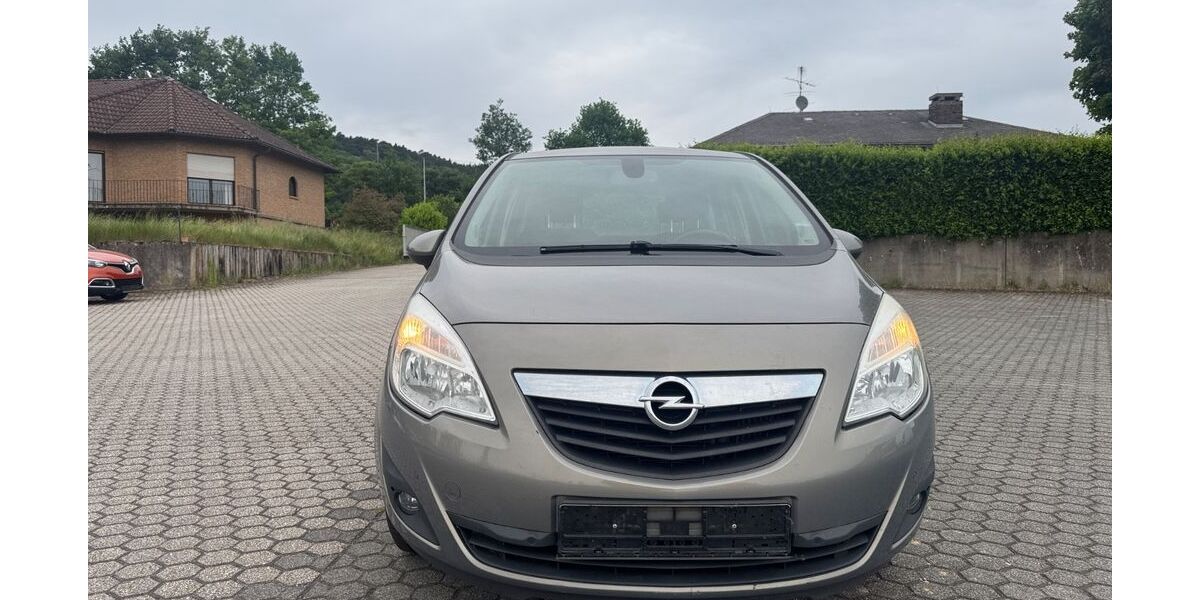 Opel Meriva 300.000 km 1.800 &euro; Schweich-Issel 54338
