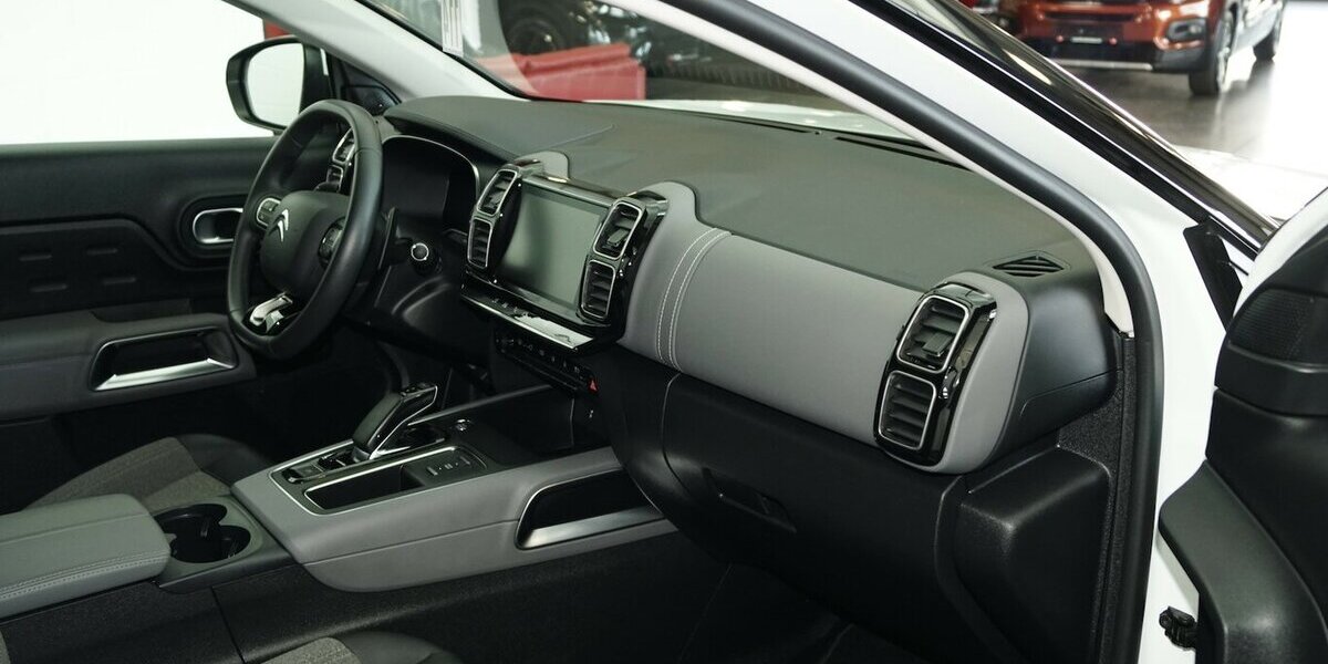 Citroen C5 Aircross Hybrid 225 EAT Feel Pack LED Carplay 44.900 km 18.480 &euro; Lich 35423