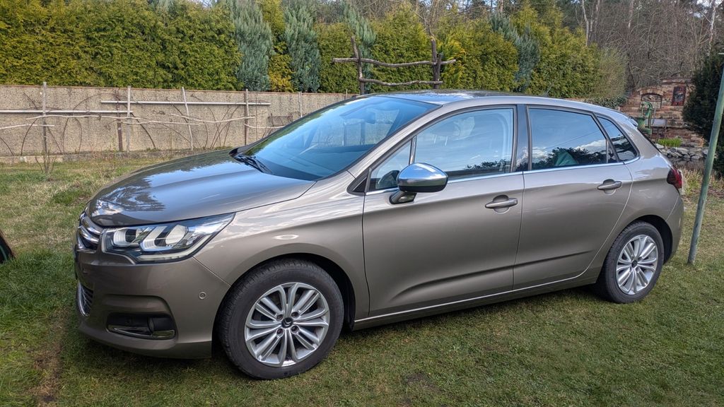 Citroen C4 211.000 km 3.999 &euro; Hohenbocka 01945