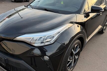 Toyota C-HR 124.795 km 17.500 &euro; Köln 50827