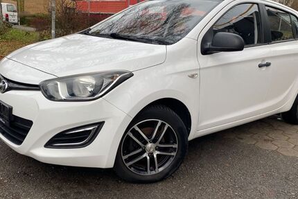 Hyundai i20 49.000 km 6.980 &euro; Hamburg 22179