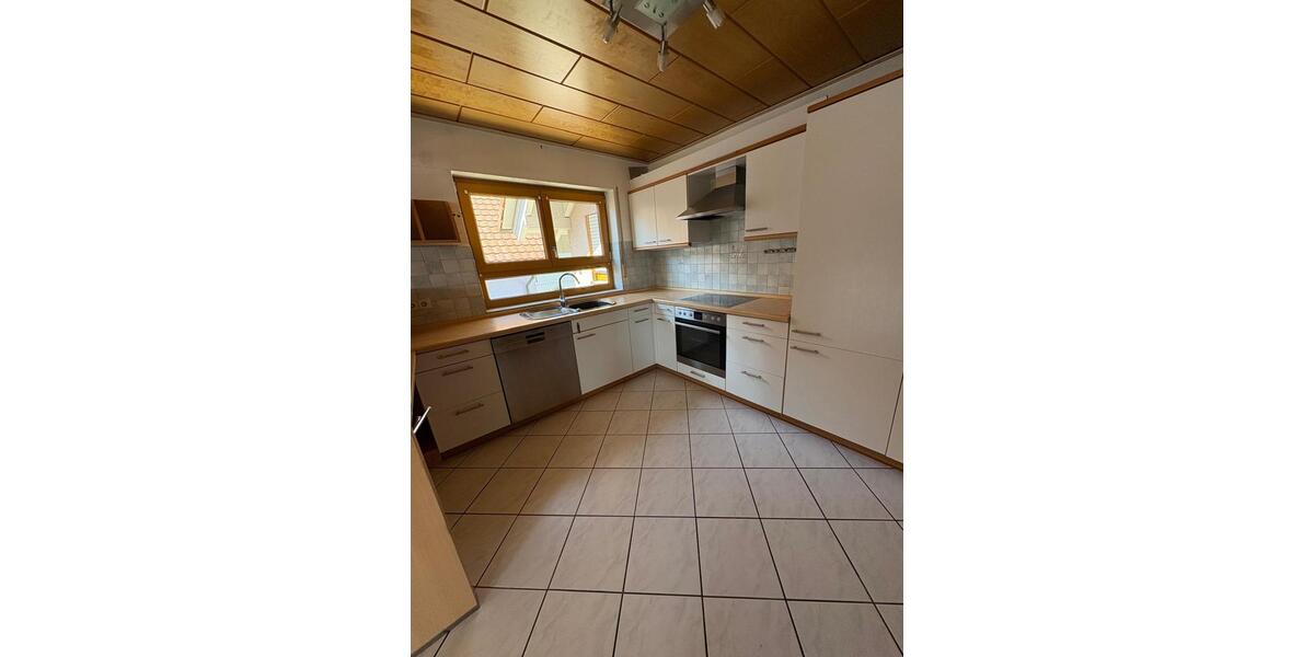 Etagenwohnung Neuried - 2.5 Zimmer, 96 m&sup2;, 1.200&euro; | Angebot:26317444