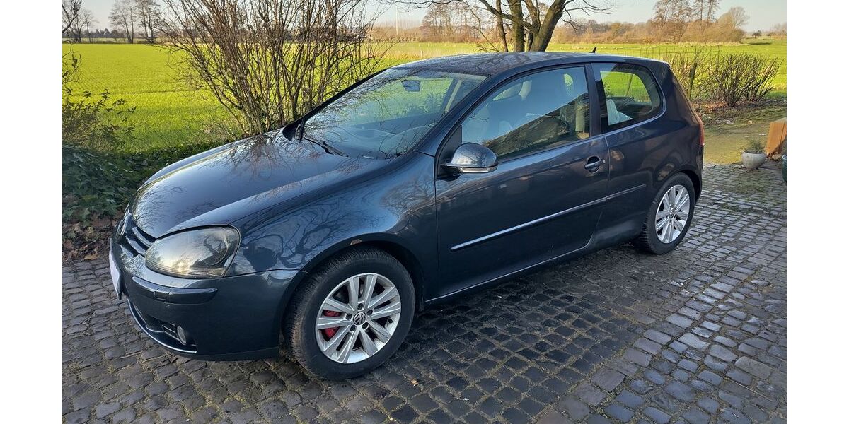 VW Golf 282.318 km 2.900 &euro; München 81375