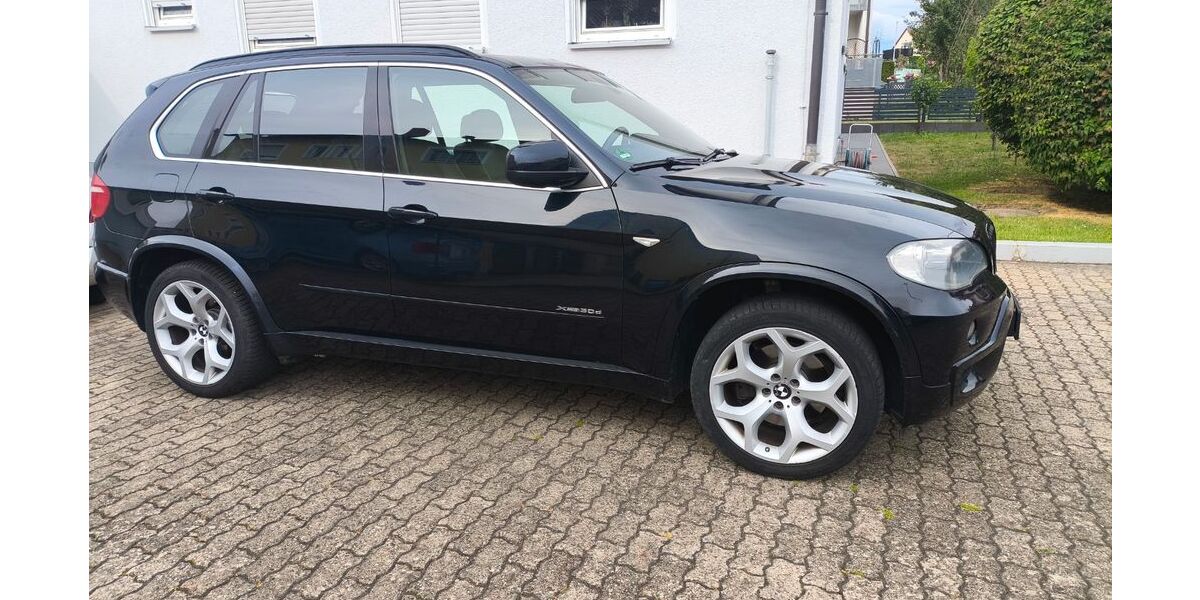 BMW X5 222.674 km 14.700 &euro; Herzogenaurach 91074