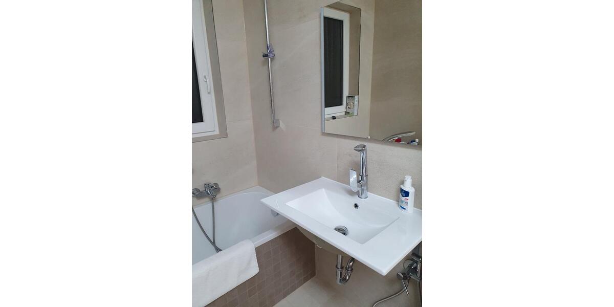 Einfamilienhaus Schwäbisch Gmünd Bargau - 9 Zimmer, 184 m&sup2;, 560.000&euro; | Angebot:26312414