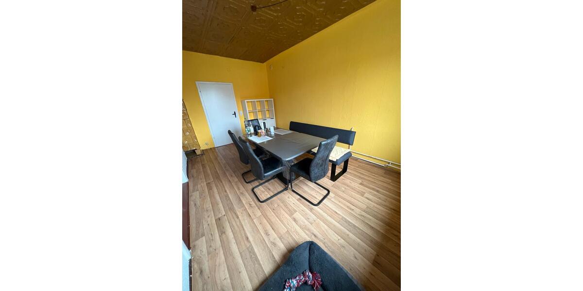 Einfamilienhaus Löwenberger Land - 7 Zimmer, 300 m&sup2;, 285.000&euro; | Angebot:26966042