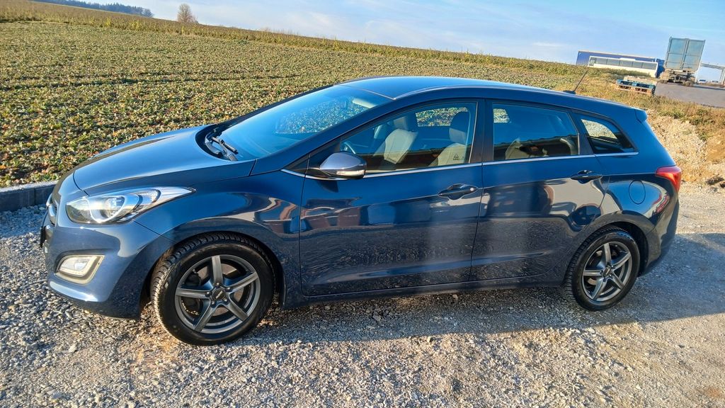 Hyundai i30 80.100 km 10.990 &euro; Aidenbach 94501