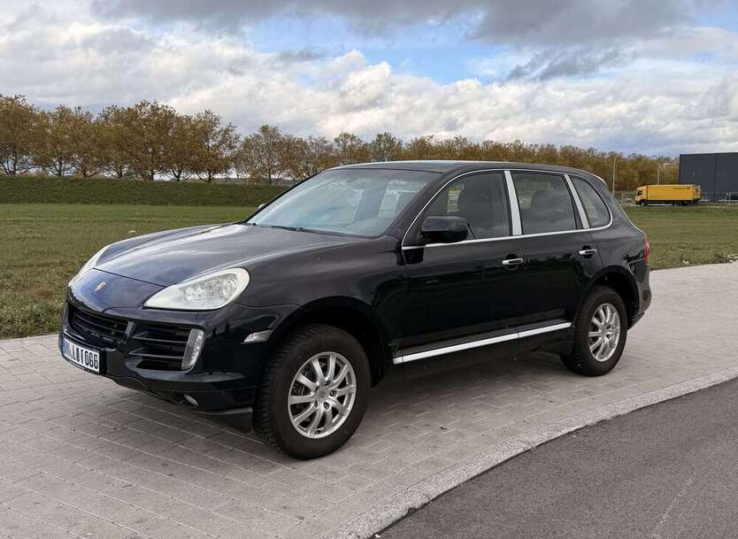 Porsche Cayenne 228.000 km 9.000 € Fellbach 70736