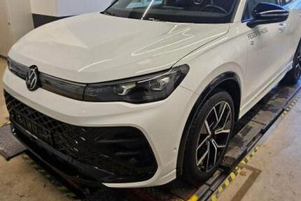 VW Tiguan 13.720 km 43.940 &euro; Dessau-Roßlau 06842