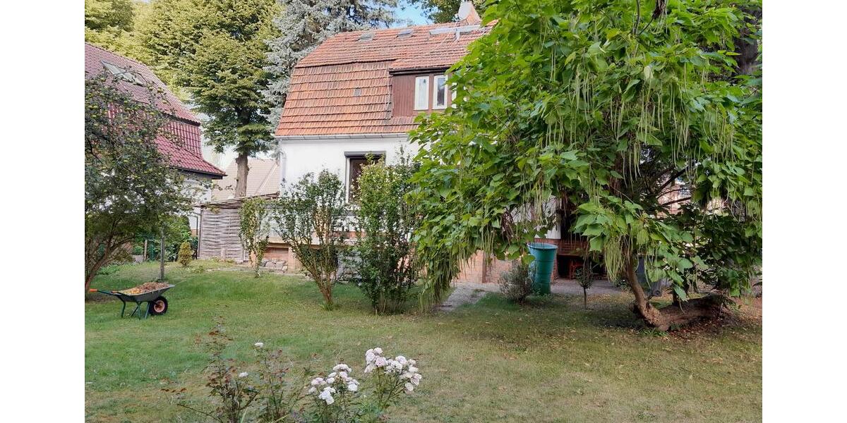 Haus und Grundstück in Berlin Blankenburg 4 zimmer