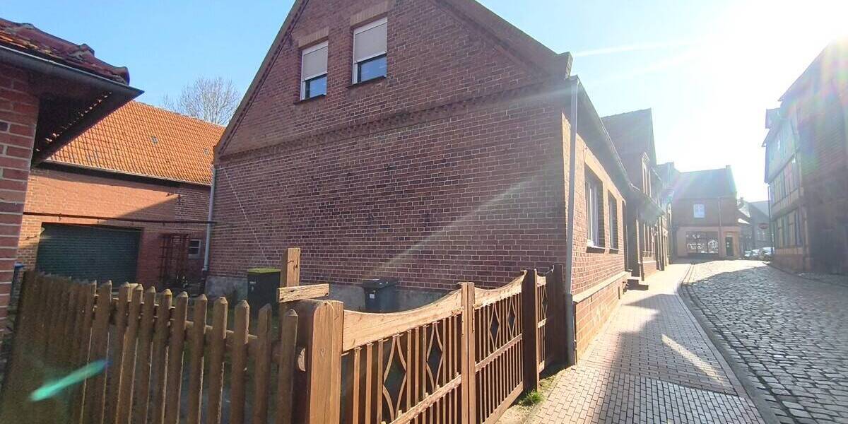 Einfamilienhaus Dömitz - 4 Zimmer, 120 m&sup2;, 100.000&euro; | Angebot:25927216